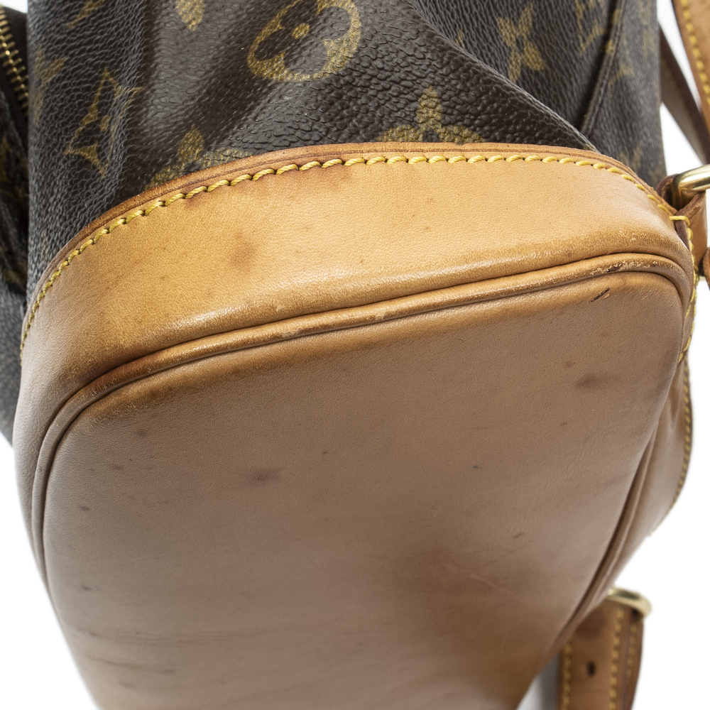 Louis Vuitton Montsouris MM - Picture 8 of 10